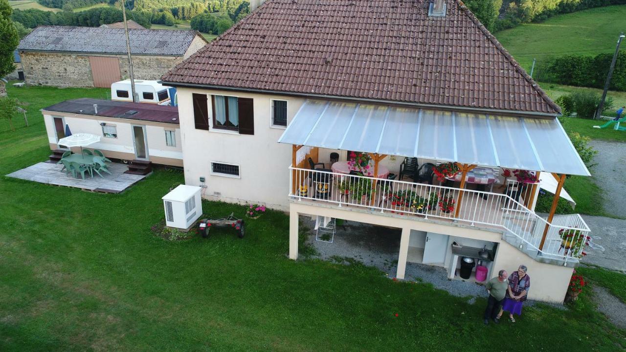 Отель Les Tilleuls Janaillat Экстерьер фото